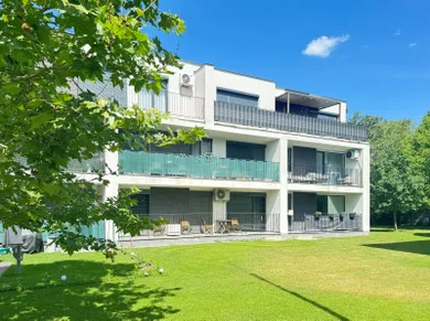 Mieszkania na wynajem, 3-pokojowe, Dunajská Streda · €780
