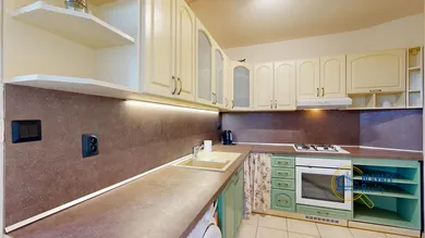 Na prenájom 3-izbový byt, 75 m², Trnava, Ulica Hospodárska