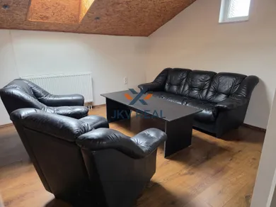 Na prenájom objekt, 260 m², Trnava, Coburgova