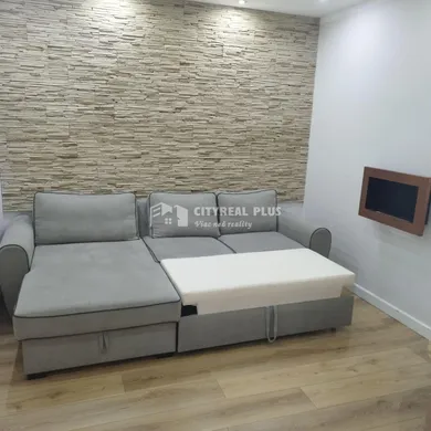 Na prenájom 3-izbový byt, 64 m², Nové Zámky, Cyrilometódska