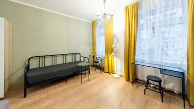 Na prenájom 1-izbový byt, 40 m², Bratislava-Staré Mesto, Klemensova