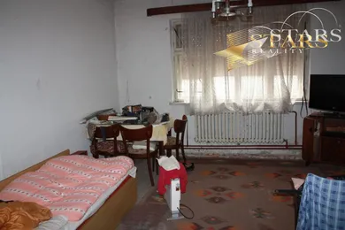 Na predaj dom, 644 m², Vaďovce