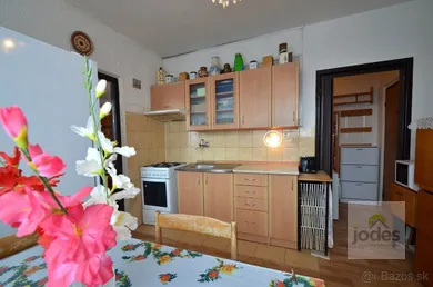 Na predaj 1-izbový byt, 34 m², Žiar nad Hronom