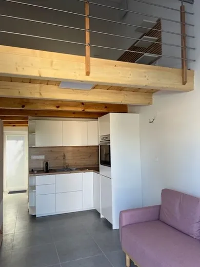 Na prenájom 1-izbový byt, 40 m², Bratislava-Ružinov, Pod gaštanmi