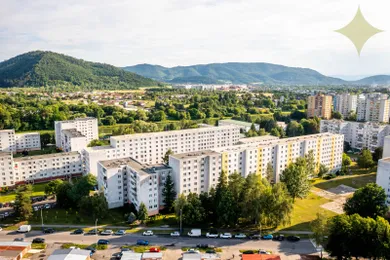 Mieszkania na wynajem, 2-pokojowe, Humenné · €440