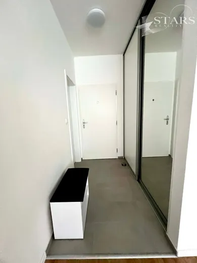 Na prenájom 2-izbový byt, 55 m², Bratislava-Nové Mesto