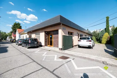 Na prenájom komerčné, 163 m², Prievidza, Vajanského