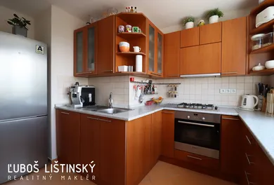 Na predaj 3-izbový byt, 84 m², Kežmarok, Huncovská