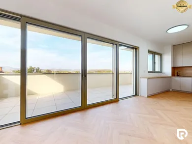 Byty na predaj 3-izbový, Trenčín · €305 500