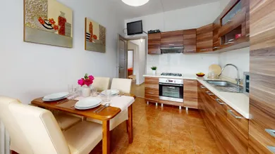 Na predaj 3-izbový byt, 64 m², Bratislava-Petržalka
