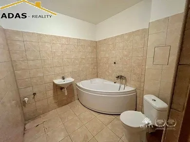 Na prenájom 2-izbový byt, 65 m², Liptovský Mikuláš, Ondrašovská