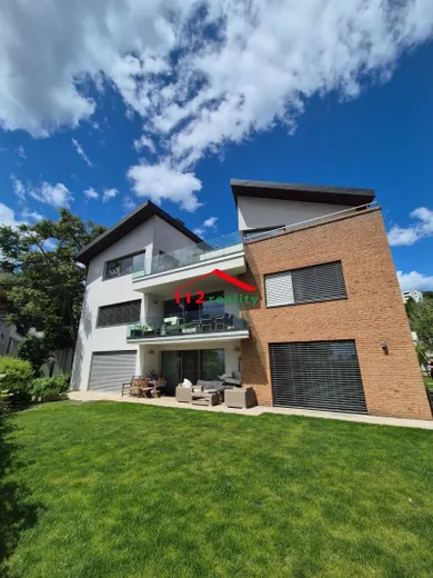 Kiadó lakások, 5-szobás, Bratislava-Staré Mesto · €3000