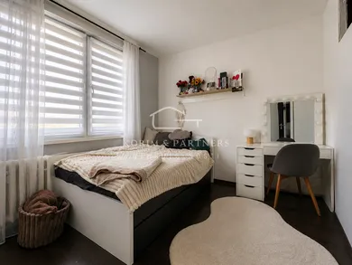 Na predaj 2-izbový byt, 70 m², Nové Zámky, Tomáša Garrigue Masaryka