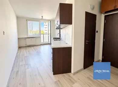 Na predaj 3-izbový byt, 73 m², Pezinok, L. Novomeského