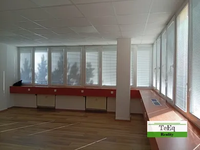 Na prenájom komerčné, 15 m², Banská Bystrica, Zvolenská cesta