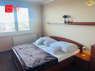 Na prenájom 2-izbový byt, 61 m², Nové Zámky, Komárňanská
