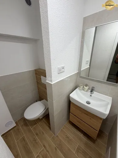 Na prenájom 2-izbový byt, 61 m², Prievidza, Bjornsona