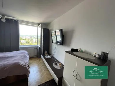 Na predaj 1-izbový byt, 44 m², Bánovce nad Bebravou