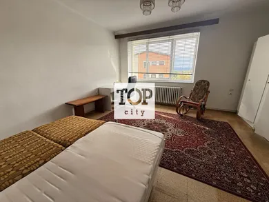 Квартири в оренду, 2-кімнатні, Poprad · €650
