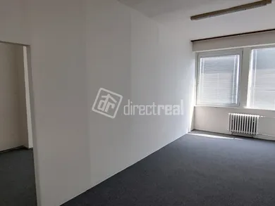 Na prenájom komerčné, 13 m², Bratislava-Nové Mesto, Bojnická