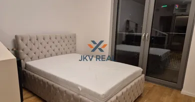 Na prenájom 1-izbový byt, 37 m², Bratislava-Staré Mesto, Bottova