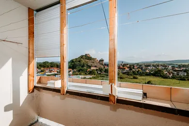 Na predaj 4-izbový byt, 83 m², Fiľakovo, Farská Lúka