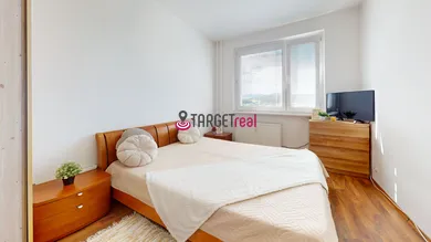 Na predaj 3-izbový byt, 70 m², Žilina, Smreková