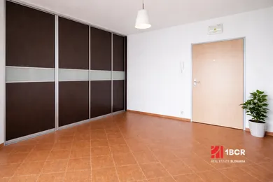 Na predaj 2-izbový byt, 62 m², Bratislava-Ružinov, Jégého