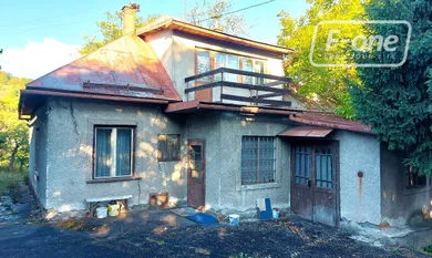 Na predaj 6-izbový dom, 200 m², Banská Štiavnica, Drevená