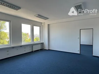 Komerčné priestory na prenájom, Bratislava-Rača · €835