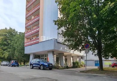 Eladó lakások, 3-szobás, Nitra · €179 900