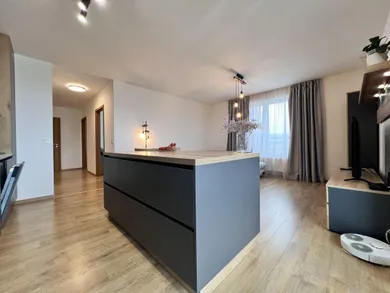Na prenájom 3-izbový byt, 70 m², Košice-Staré Mesto, Bellova