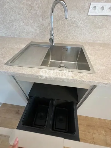 Na prenájom 3-izbový byt, 77 m², Nitra