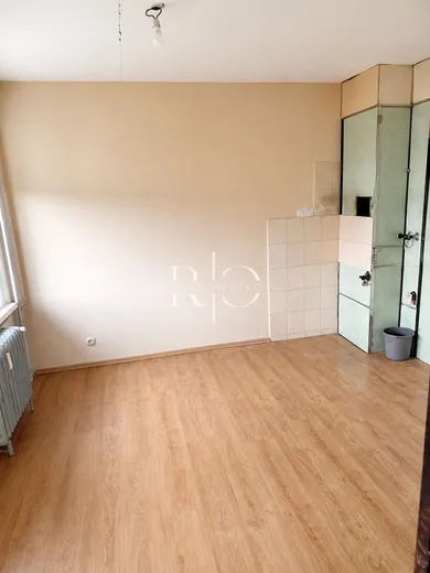 Na predaj 3-izbový byt, 76 m², Detva, -