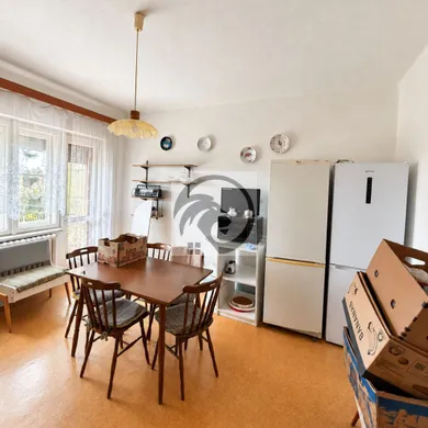 Na prenájom 4-izbový dom, 180 m², Levice, Ul. F. Hečku