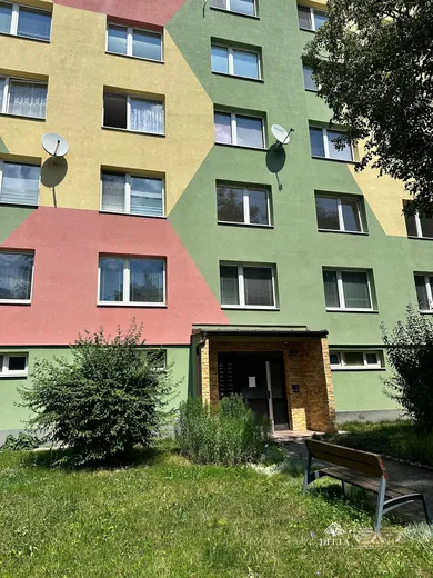 Na predaj 4-izbový byt, 79 m², Poprad, Partizánska
