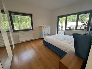 Na prenájom 5-izbový byt, 167 m², Bratislava-Staré Mesto