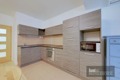 Na prenájom byt v Bratislava-Podunajské Biskupice · €750 · Novostavba