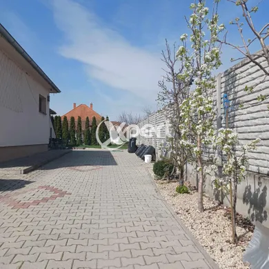 Na predaj 4-izbový dom, 135 m², Gabčíkovo