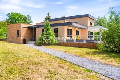 Na predaj 5-izbový dom, 175 m², Lutila