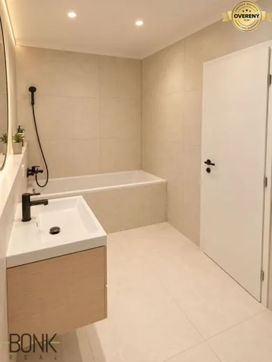 Na predaj 3-izbový byt, 58 m², Bratislava-Lamač, Studenohorská