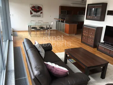 Na prenájom 4-izbový byt, 123 m², Bratislava-Karlova Ves