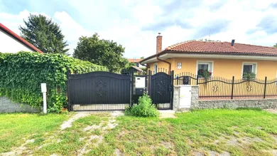 Na predaj dom v Dunajská Lužná · €299 000 · Pôvodný stav