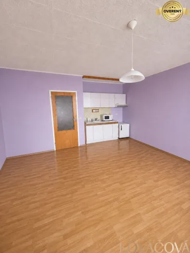 Na predaj byt v Trenčín · €95 000 · Pôvodný stav