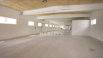 Na prenájom komerčné, 750 m², Zábiedovo
