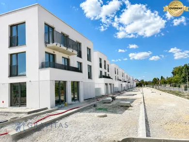 Na predaj 4-izbový byt, 79 m², Ivanka pri Dunaji, Bernolákovská
