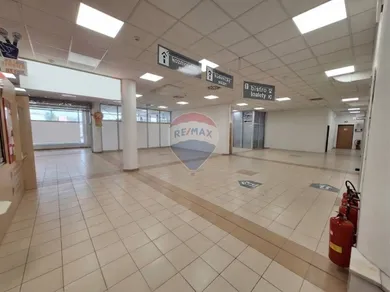 Na prenájom komerčné, 100 m², Banská Bystrica, Robotnícka