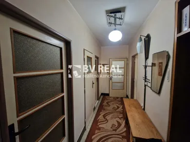 Na predaj 5-izbový dom, 135 m², Prievidza, Puškinova