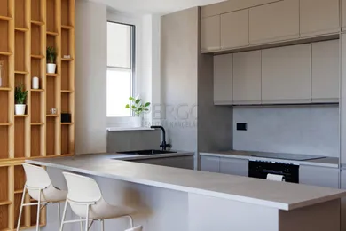 Na prenájom 3-izbový byt, 81 m², Bratislava-Staré Mesto
