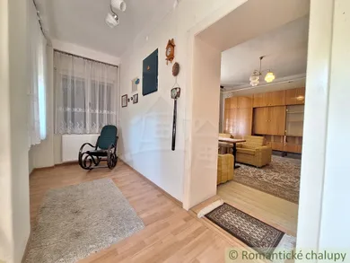 Na predaj dom, 240 m², Moča